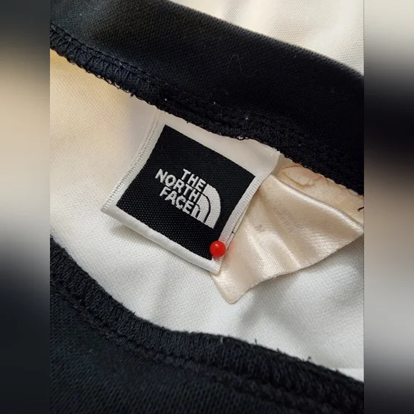 The North Face Shirt, Men's Medium White & Black Flight Series Pullover Shirt - Picture 7 of 7